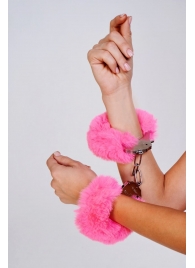 Шикарные наручники с пушистым розовым мехом - Le Frivole - купить с доставкой в Новосибирске