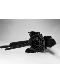 Черная кожаная плеть с лаковой розой в рукояти - 40 см. - БДСМ Арсенал - купить с доставкой в Новосибирске