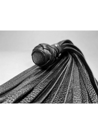 Черная генитальная кожаная плеть - 30 см. - БДСМ Арсенал - купить с доставкой в Новосибирске