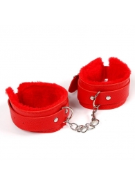 Красные наручники с меховой подкладкой и ремешками - Сима-Ленд - купить с доставкой в Новосибирске