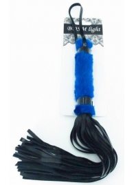 Нежная плеть с синим мехом BDSM Light - 43 см. - БДСМ Арсенал - купить с доставкой в Новосибирске