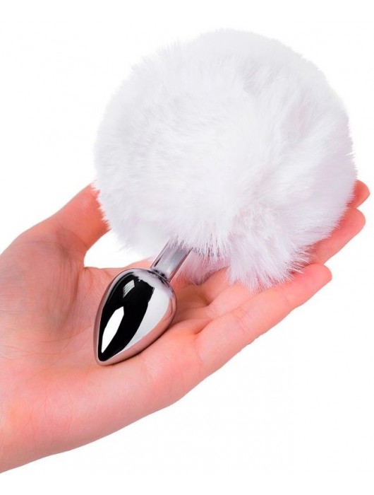 Серебристая анальная втулка TOYFA Metal с белым хвостиком - ToyFa - купить с доставкой в Новосибирске