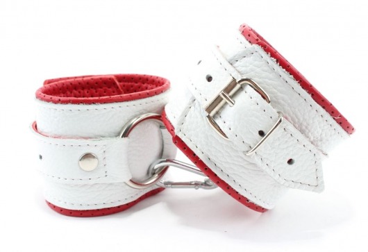 Бело-красные кожаные наручники с кольцом - БДСМ Арсенал - купить с доставкой в Новосибирске