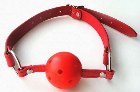 Красный пластиковый кляп-шарик Ball Gag - Bior toys - купить с доставкой в Новосибирске