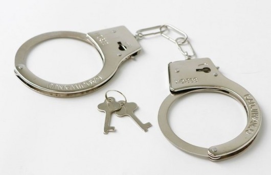 Серебристые наручники с ключиками - Сима-Ленд - купить с доставкой в Новосибирске