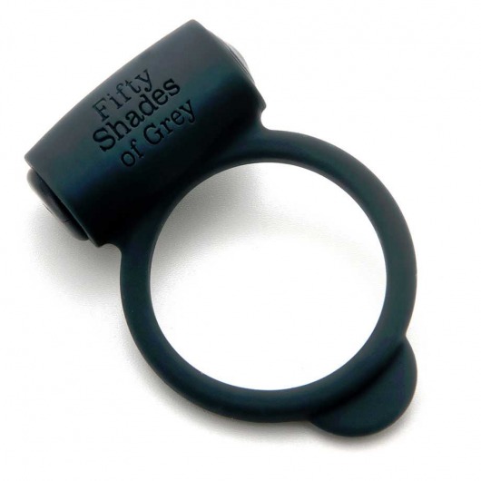 Темно-серое эрекционное кольцо Vibrating Love Ring с вибрацией - Fifty Shades of Grey - в Новосибирске купить с доставкой
