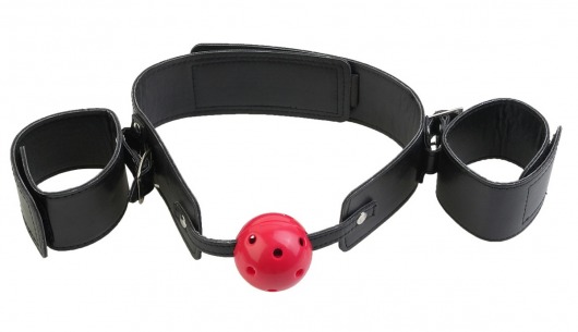 Кляп-наручники с красным шариком Breathable Ball Gag Restraint - Pipedream - купить с доставкой в Новосибирске
