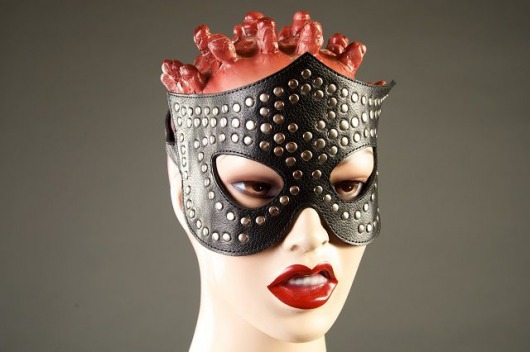 Чёрная маска-очки с клёпками - Подиум - купить с доставкой в Новосибирске
