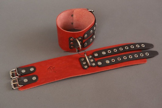 Широкие красно-черные наручники без подкладки - Подиум - купить с доставкой в Новосибирске