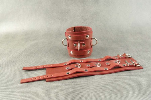 Широкие красные не подшитые наручники - Beastly - купить с доставкой в Новосибирске