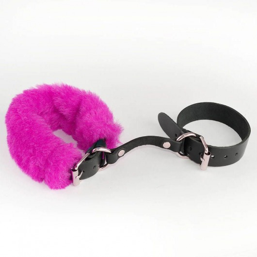 Черные кожаные наручники со съемной ярко-розовой опушкой - Sitabella - купить с доставкой в Новосибирске