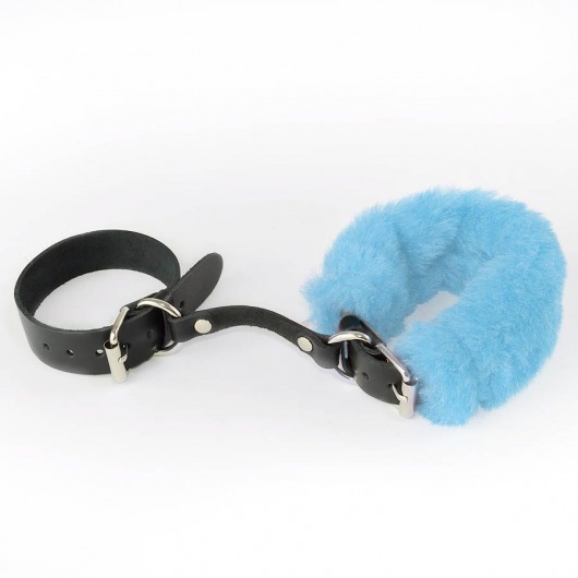 Черные кожаные наручники со съемной голубой опушкой - Sitabella - купить с доставкой в Новосибирске