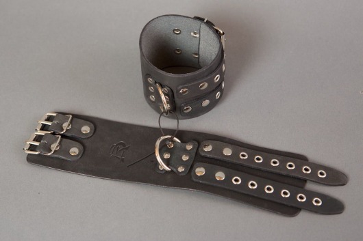Широкие черные кожаные наручники без подкладки - Подиум - купить с доставкой в Новосибирске