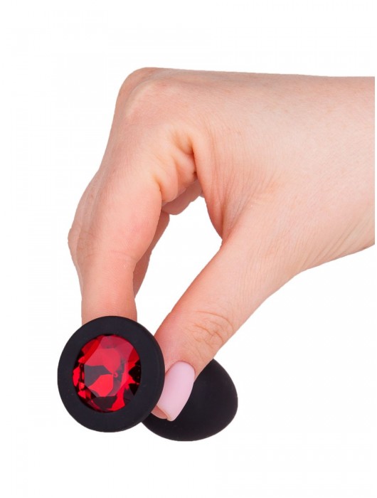 Чёрная анальная втулка с красным кристаллом - 7,3 см. - Джага-Джага - купить с доставкой в Новосибирске
